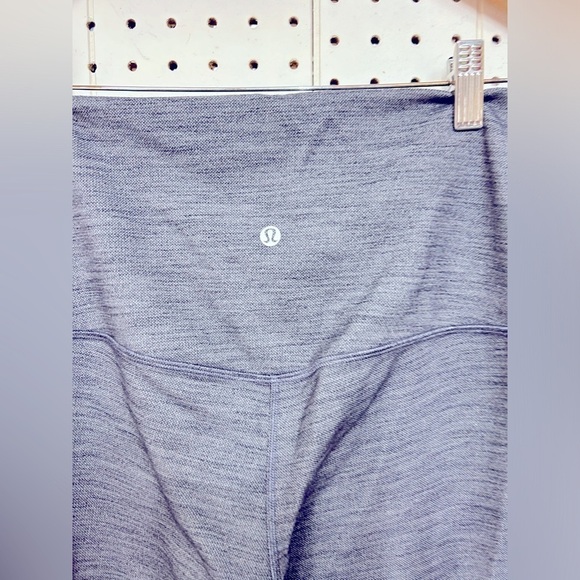 Lululemon Grey Cropped Leggings - Picture 3 of 4